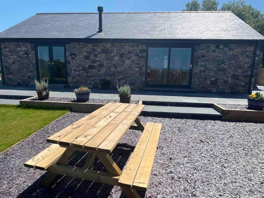 Hedd Wen Villa Llanllyfni Exterior photo
