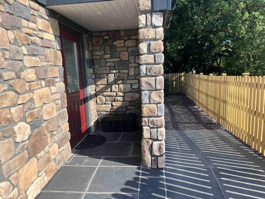 Hedd Wen Villa Llanllyfni Exterior photo